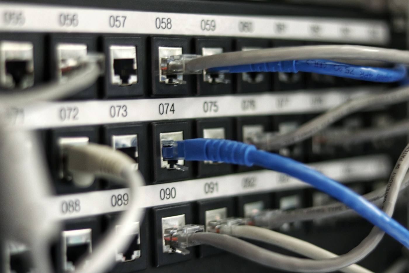 Network patch panel cabling